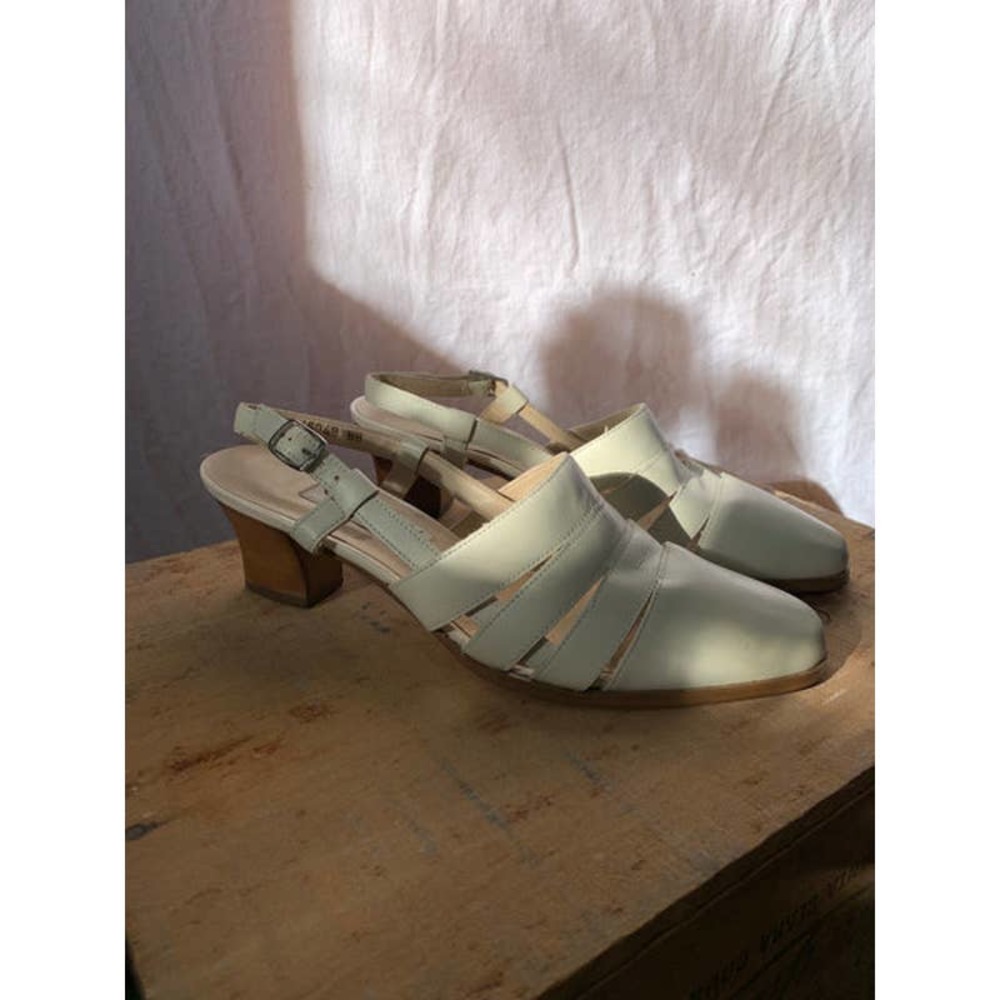 early 90s cream mary jane sandals